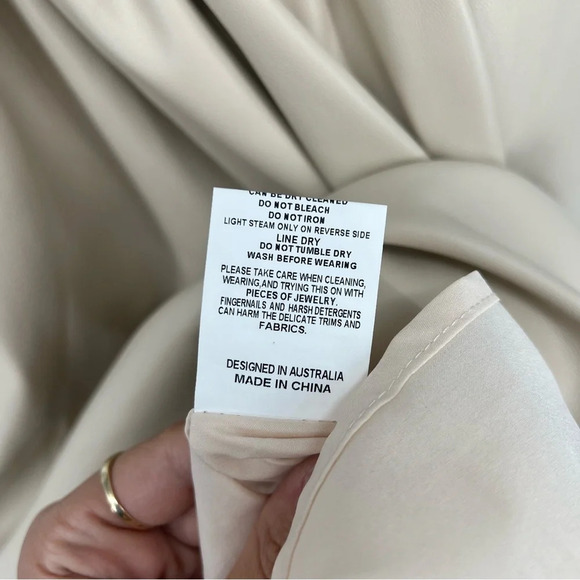 Elliatt Faux Leather Cream Smocked Classic Designer Preppy Midi Dress XS NWT - Picture 8 of 9